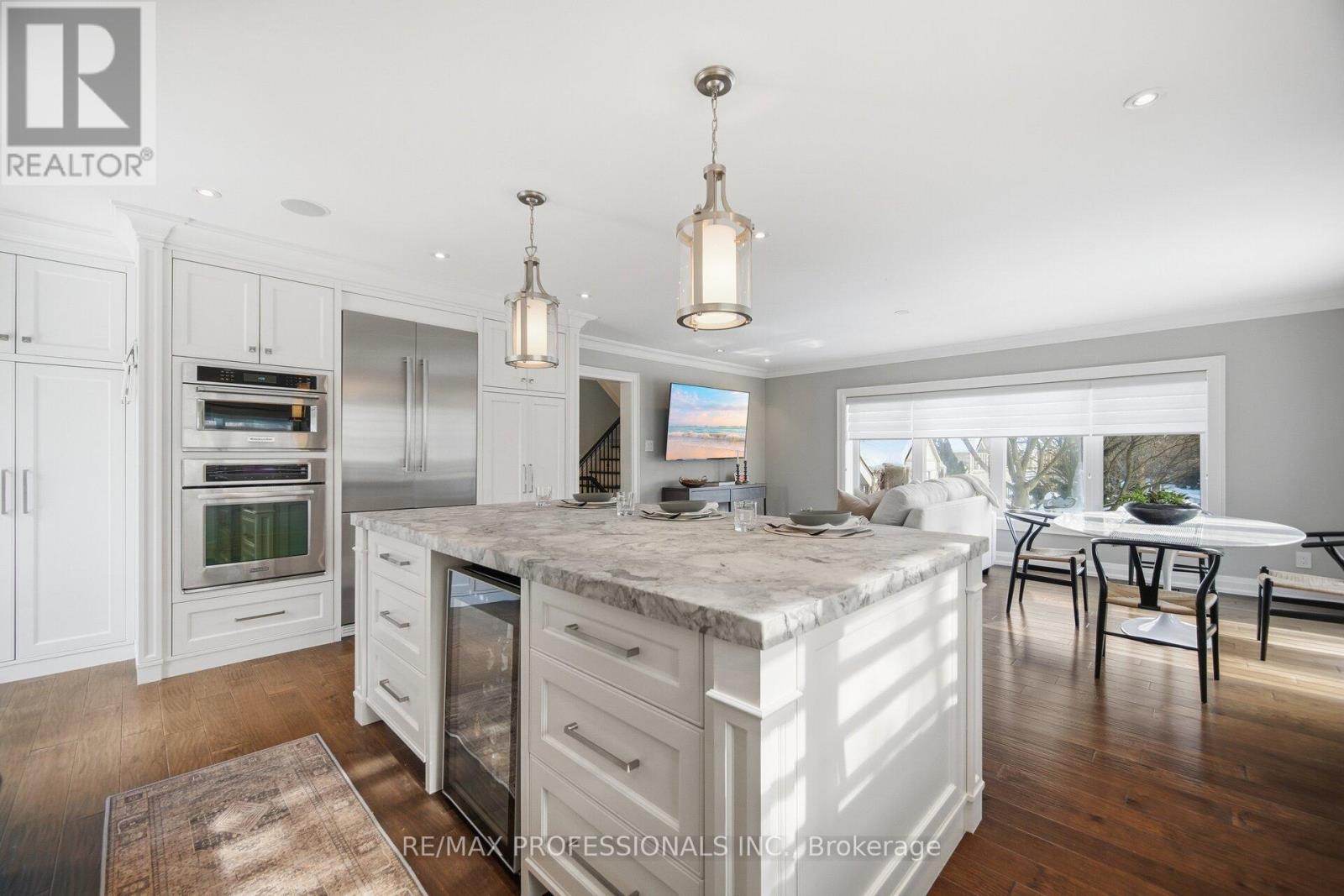 12 Walford Road, Toronto, Ontario  M8X 2P1 - Photo 16 - W12759510