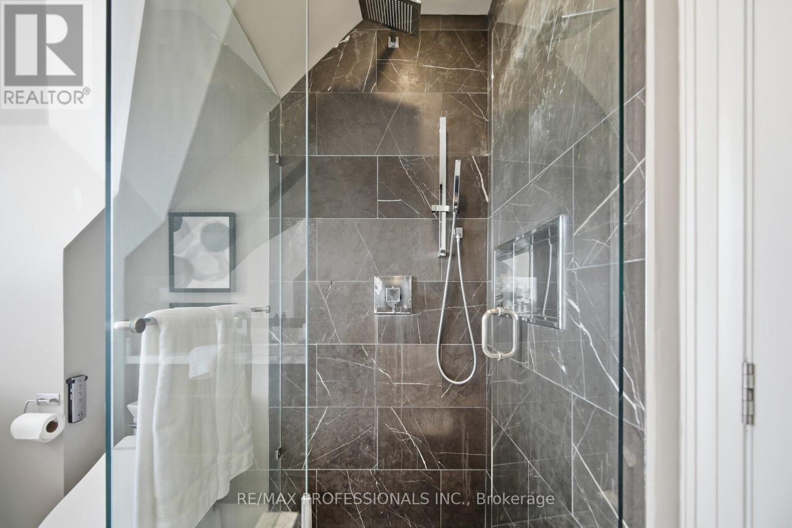 12 Walford Road, Toronto, Ontario  M8X 2P1 - Photo 25 - W12759510