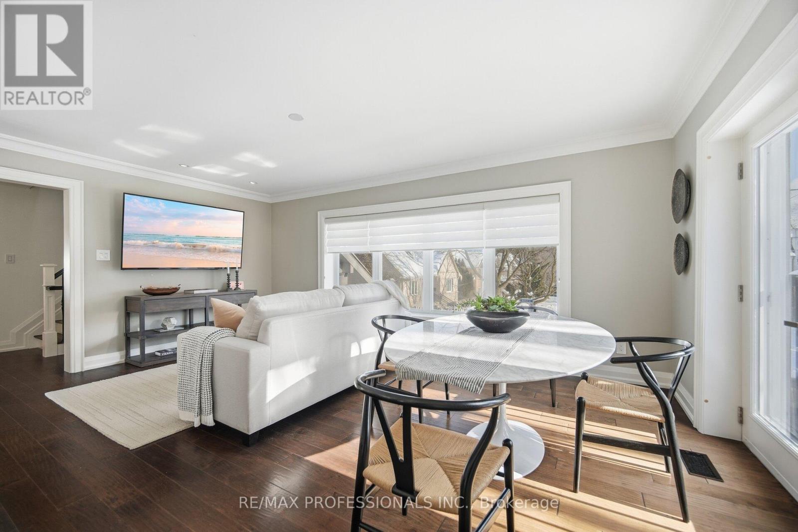 12 Walford Road, Toronto, Ontario  M8X 2P1 - Photo 11 - W12759510