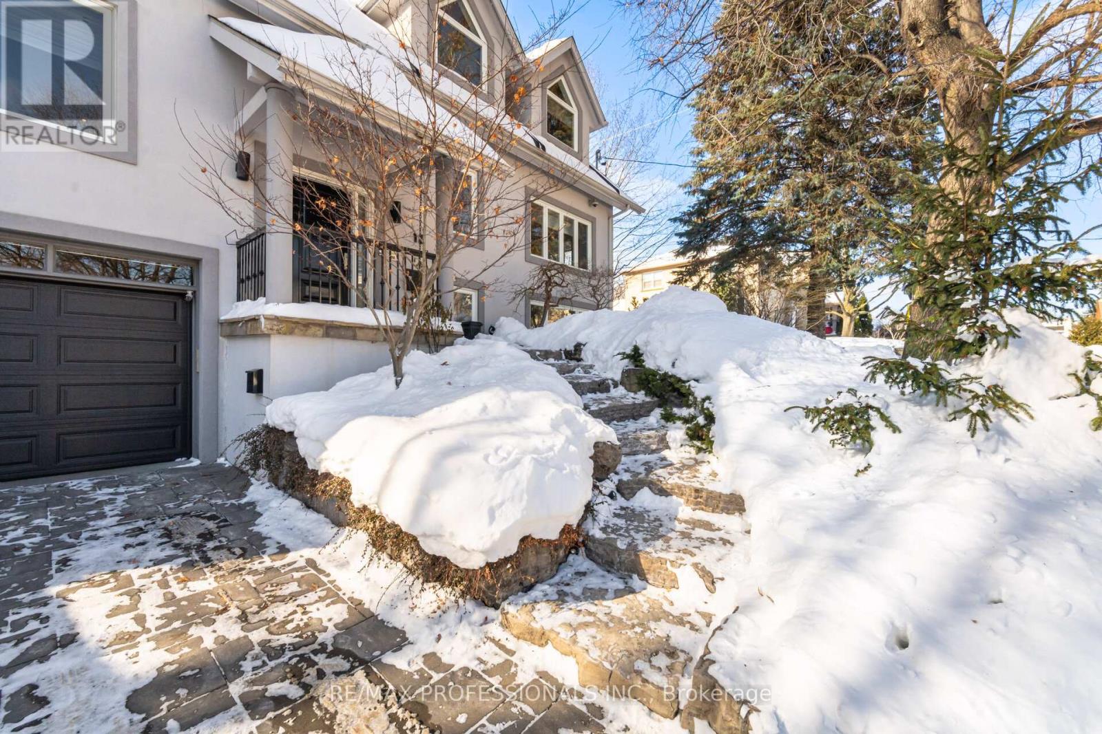 12 Walford Road, Toronto, Ontario  M8X 2P1 - Photo 39 - W12759510