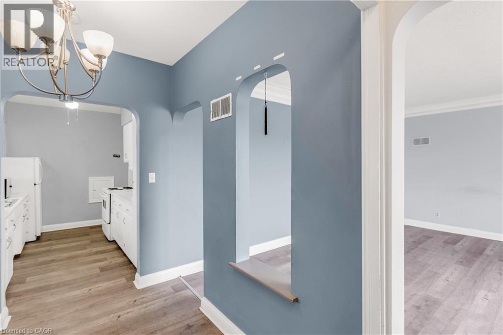 41 Floral Crescent, Kitchener, Ontario  N2G 3B3 - Photo 7 - 40817565