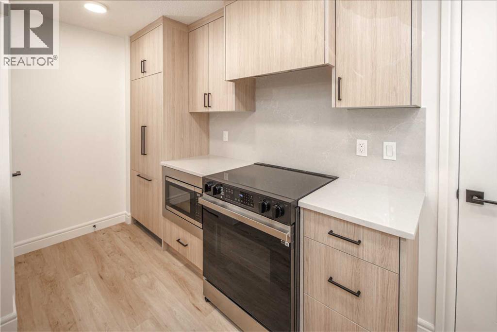 312, 4270 Norford Avenue NW, Calgary, Alberta  T3B 6P8 - Photo 9 - A2298603