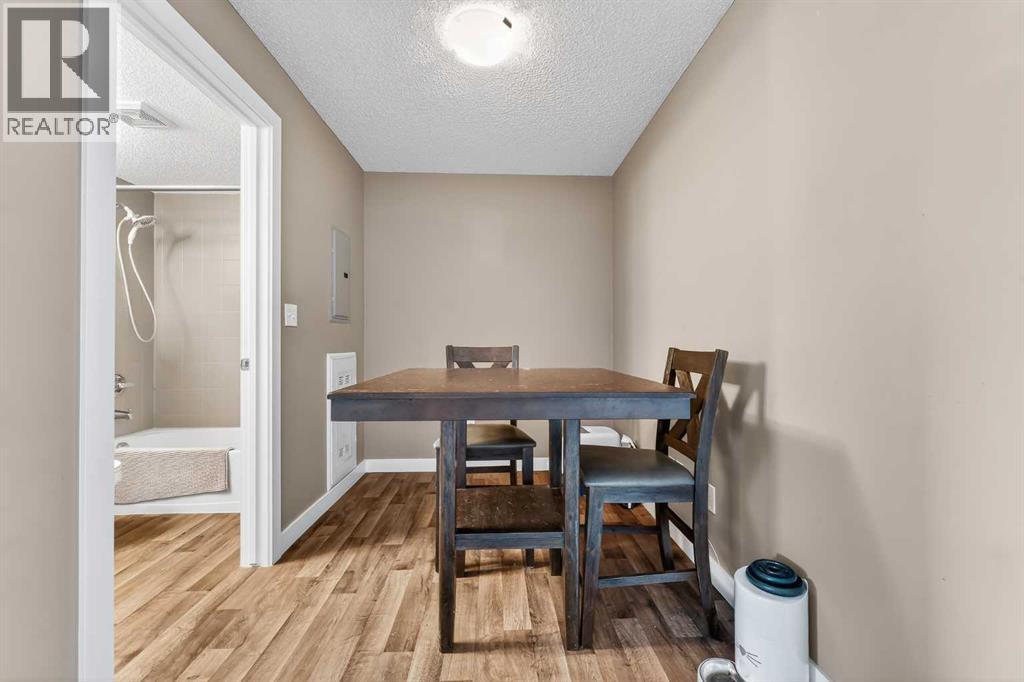 4317, 403 Mackenzie Way Sw, Airdrie, Alberta  T4B 3V7 - Photo 5 - A2298434