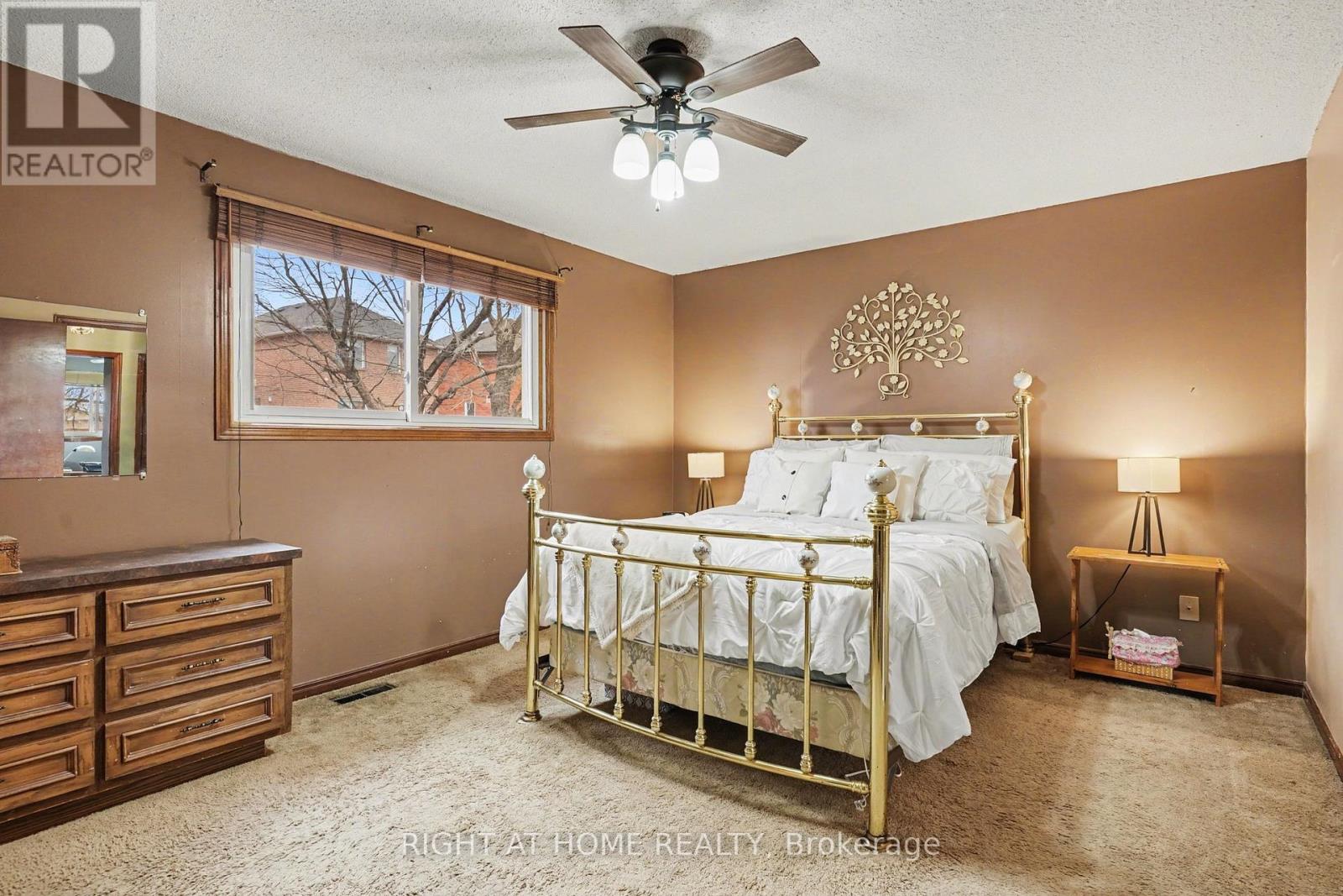 4 Falcon Court, Whitby, Ontario  L1N 6V5 - Photo 11 - E12955796