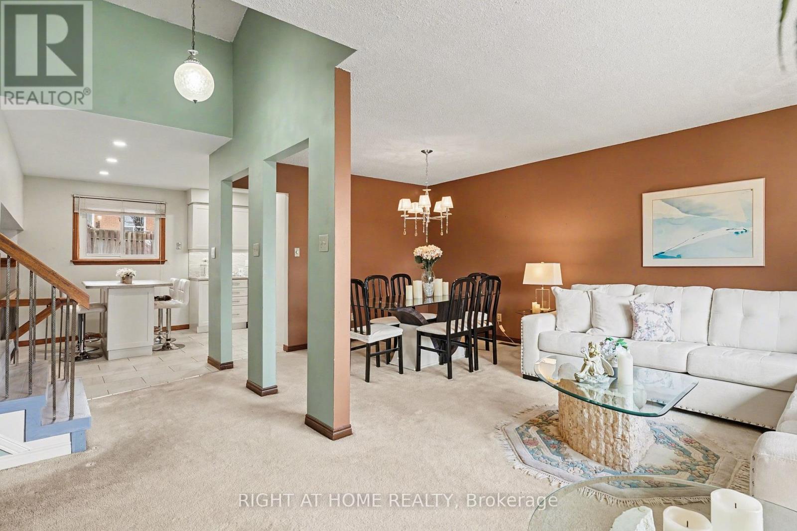 4 Falcon Court, Whitby, Ontario  L1N 6V5 - Photo 4 - E12955796