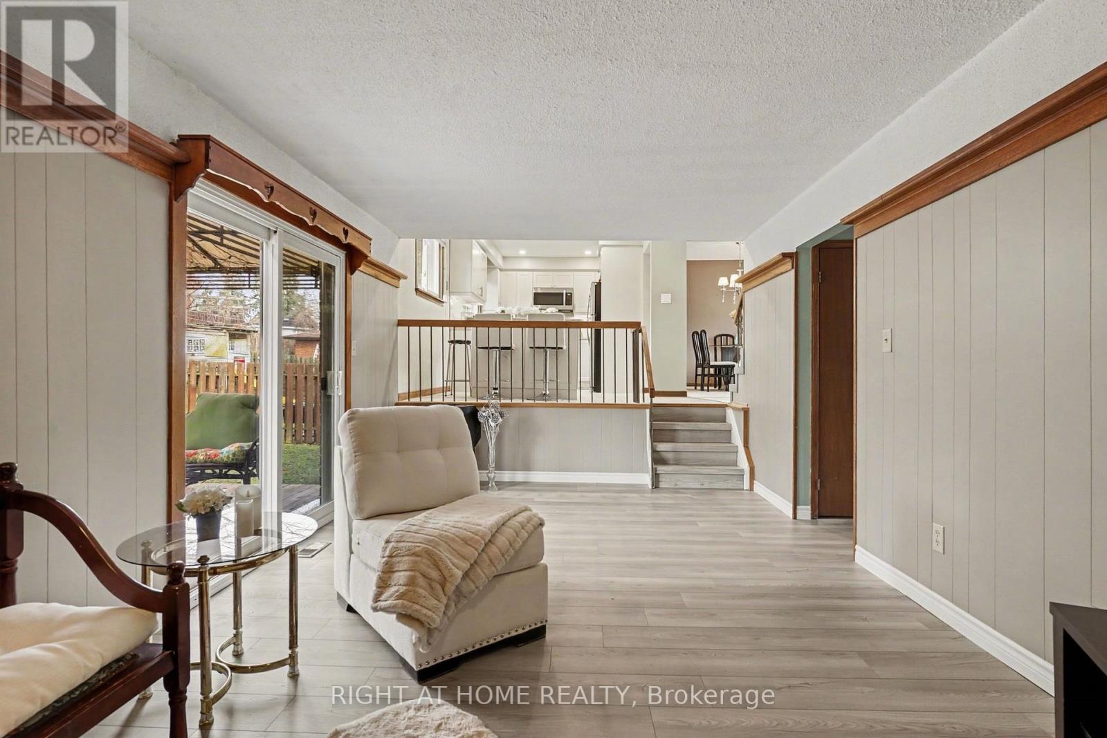 4 Falcon Court, Whitby, Ontario  L1N 6V5 - Photo 9 - E12955796