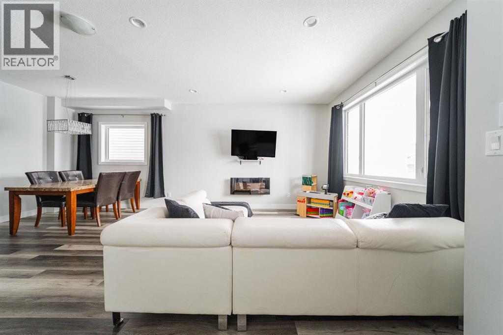 224 Warren Way, Fort Mcmurray, Alberta  T9H 5J9 - Photo 8 - A2296332