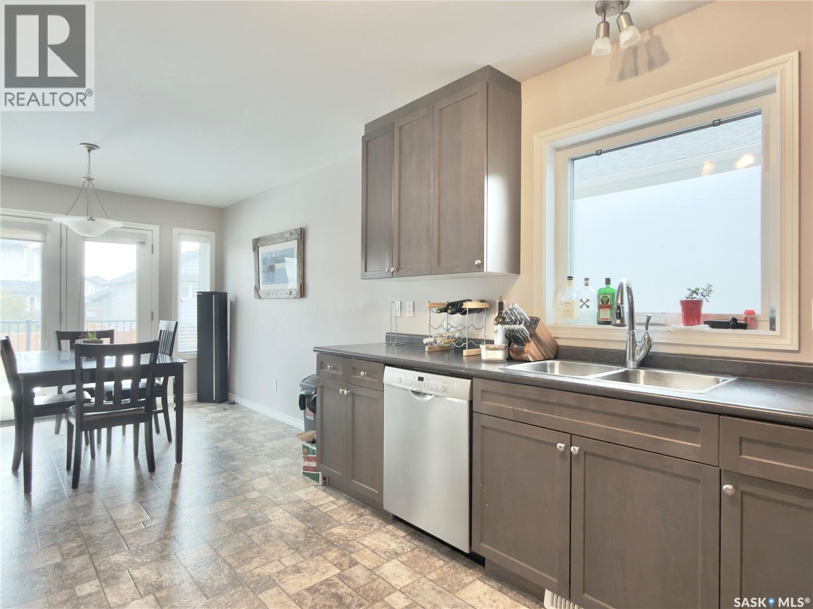 831 Korol Way, Saskatoon, Saskatchewan  S7R 0E4 - Photo 17 - SK032037