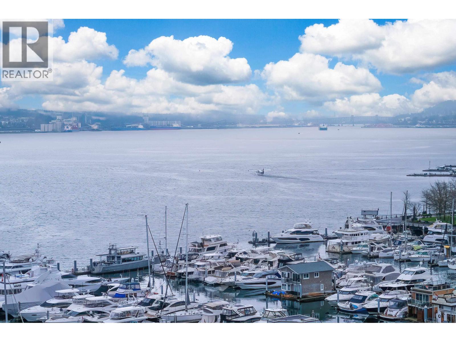 1401 560 CARDERO STREET, Vancouver, British Columbia