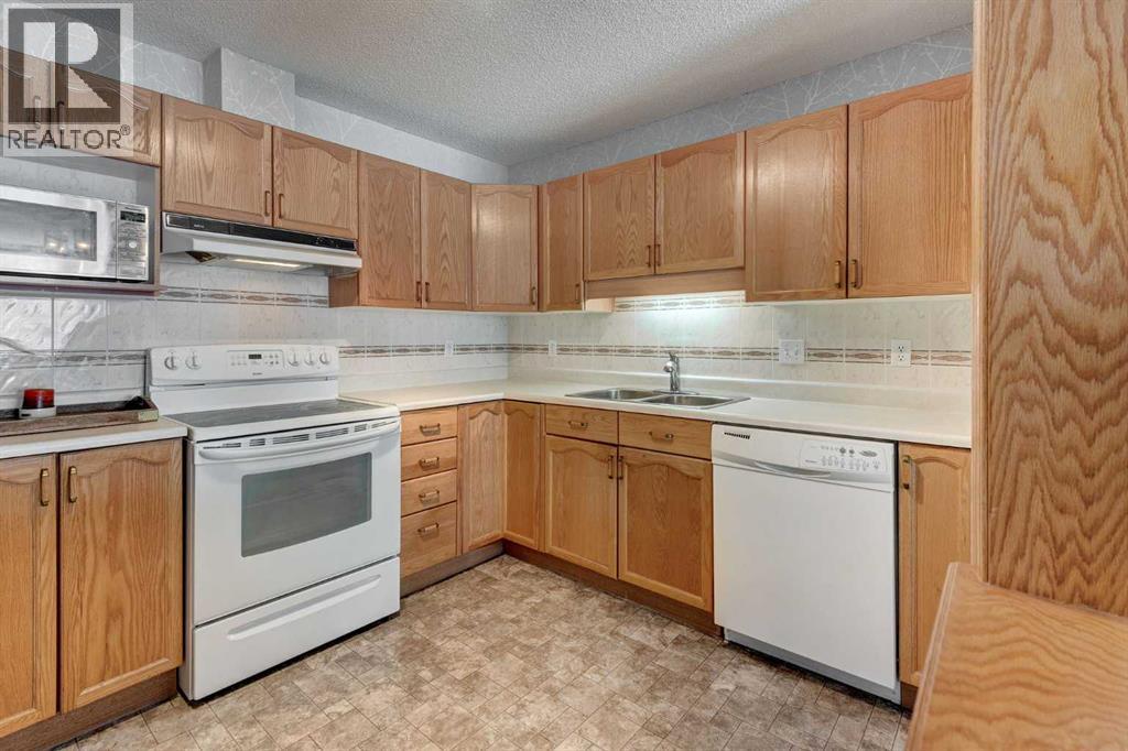 1209, 1209 Sienna Park Green SW, Calgary, Alberta  T3H 3N7 - Photo 14 - A2298731