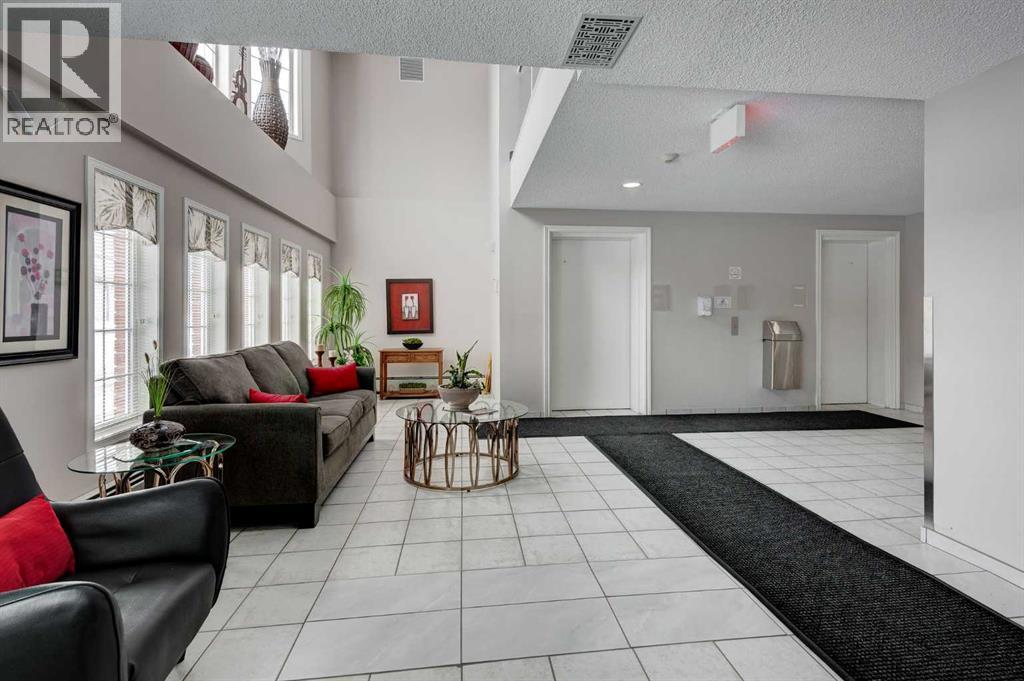 1209, 1209 Sienna Park Green SW, Calgary, Alberta  T3H 3N7 - Photo 3 - A2298731