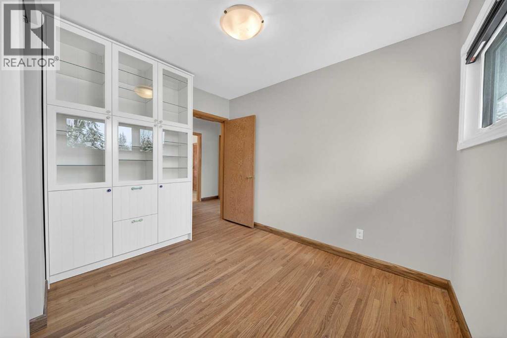 23 Hyslop Drive SW, Calgary, Alberta  T2V 3A2 - Photo 20 - A2298506