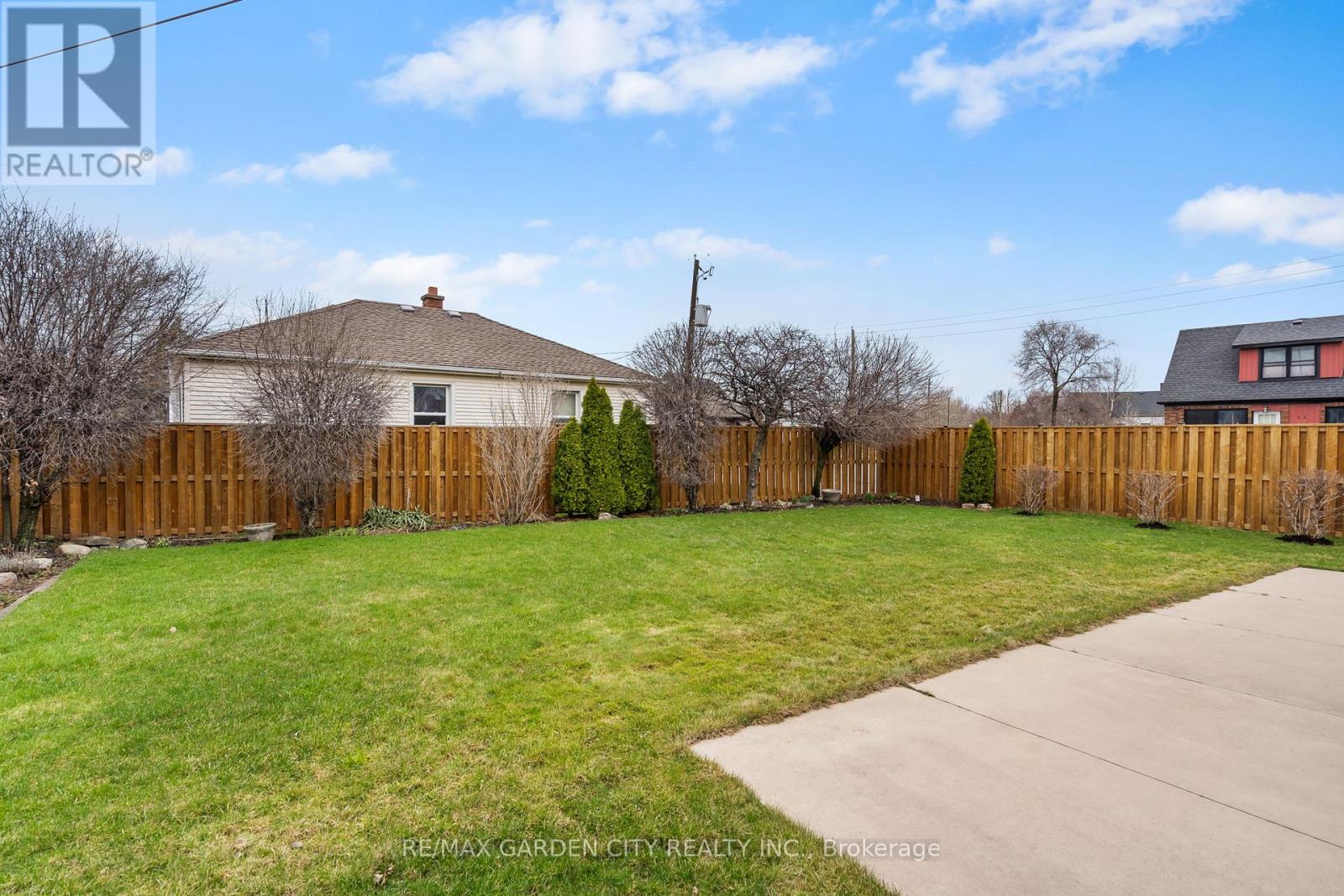 131 Westchester Crescent, St. Catharines, Ontario  L2P 2N6 - Photo 23 - X12953906