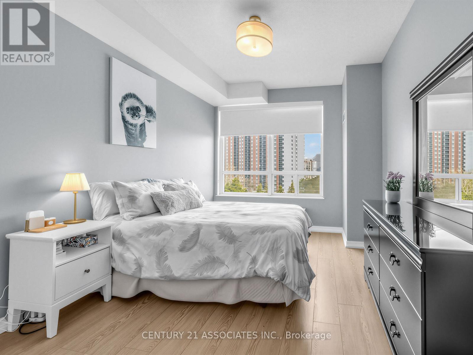 705 - 1359 Rathburn Road E, Mississauga, Ontario  L4W 5P7 - Photo 20 - W12955760