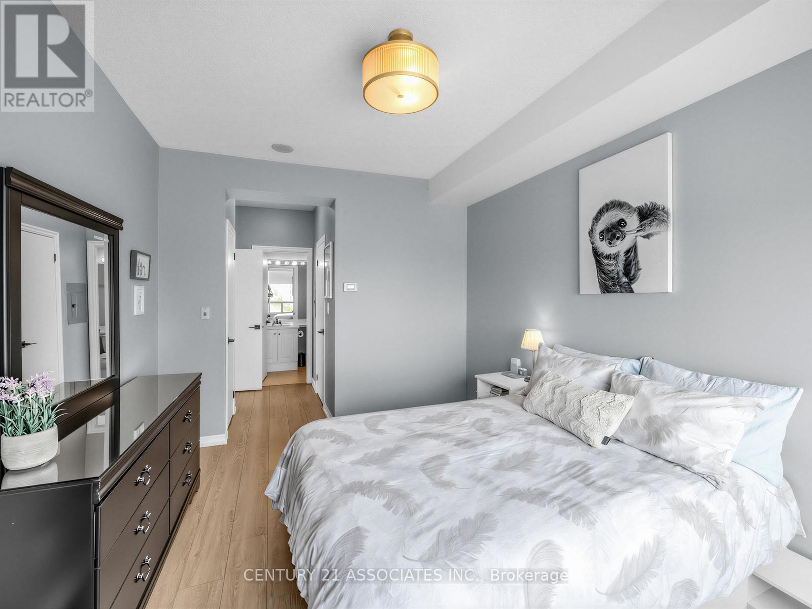 705 - 1359 Rathburn Road E, Mississauga, Ontario  L4W 5P7 - Photo 21 - W12955760