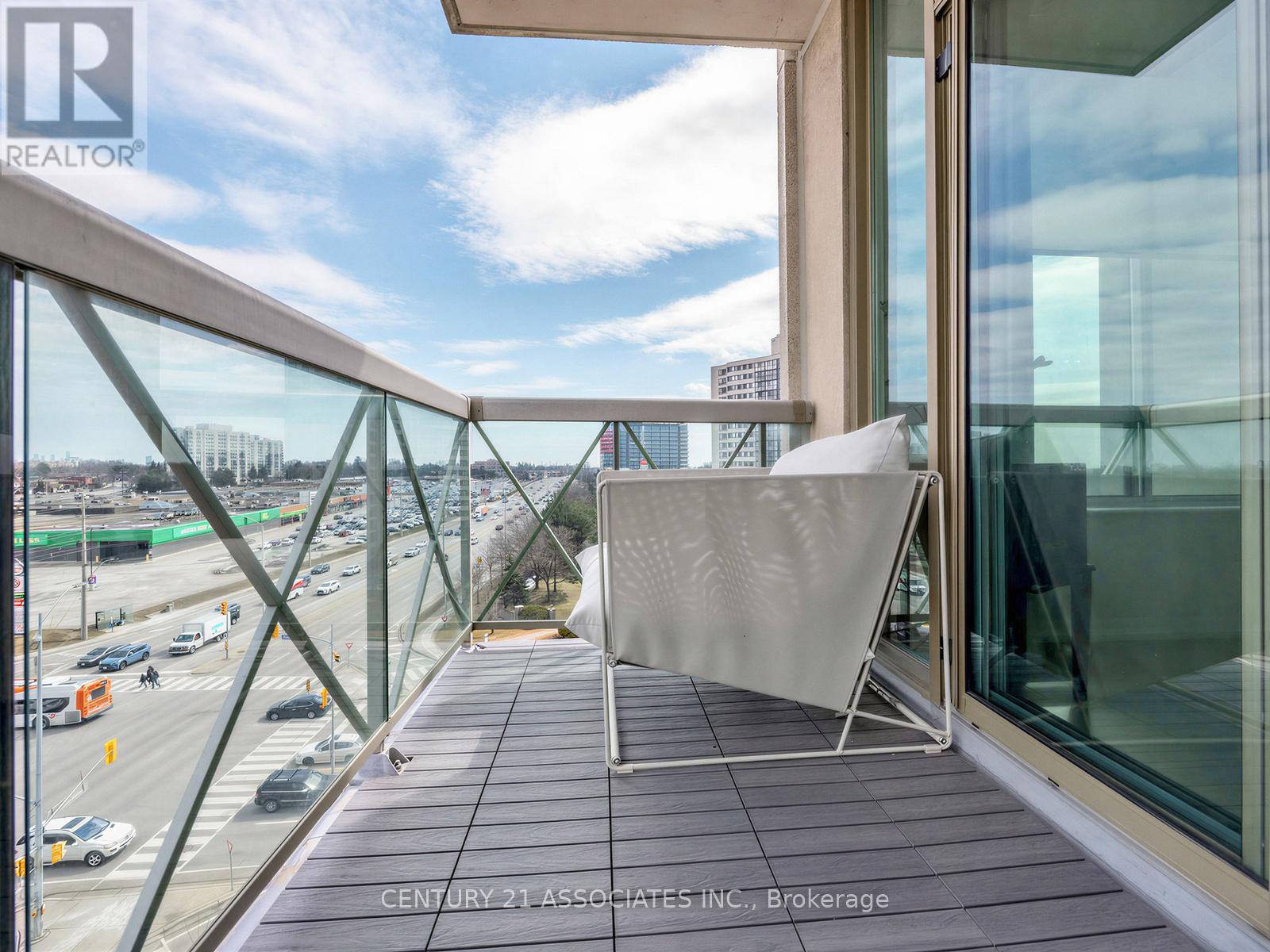 705 - 1359 Rathburn Road E, Mississauga, Ontario  L4W 5P7 - Photo 25 - W12955760