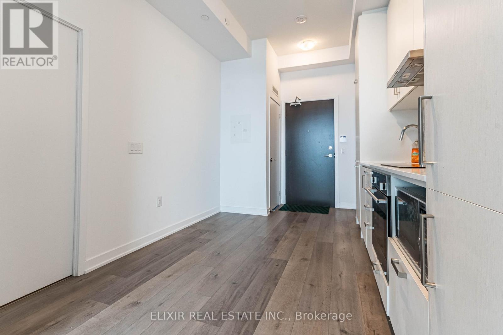 522 - 60 Honeycrisp Crescent, Vaughan, Ontario  L4K 0N5 - Photo 10 - N12955768