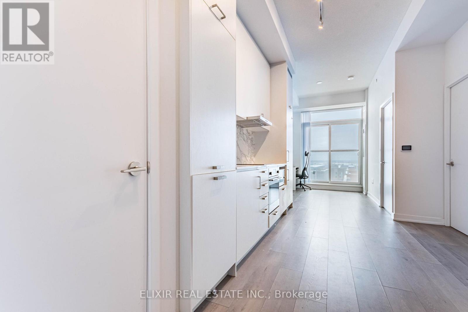 522 - 60 Honeycrisp Crescent, Vaughan, Ontario  L4K 0N5 - Photo 7 - N12955768