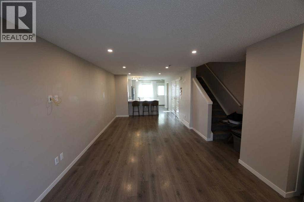 1512, 7451 Falconridge Boulevard Ne, Calgary, Alberta  T3J 0Z8 - Photo 6 - A2281349