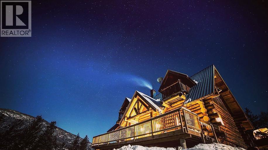 6775 TATLAYOKO ROAD, Williams Lake, British Columbia