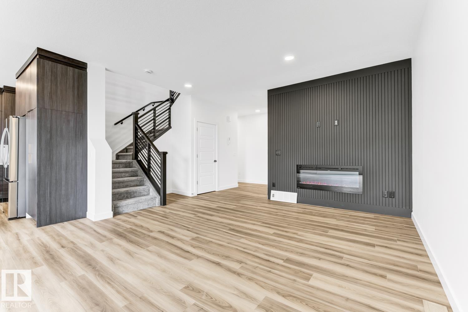 2010 Genesis Ln, Stony Plain, Alberta  T7Z 0K5 - Photo 2 - E4478035