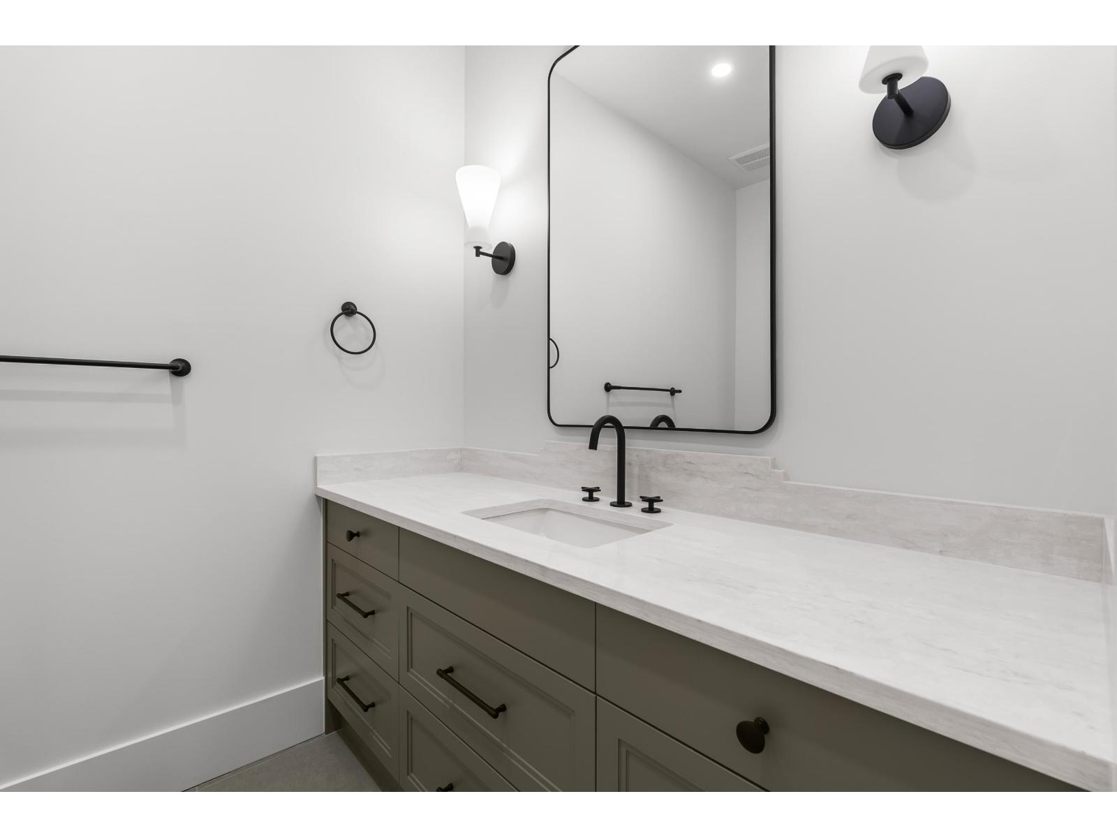 23709 40 Avenue, Langley, British Columbia  V2Z 2J9 - Photo 29 - R3105600