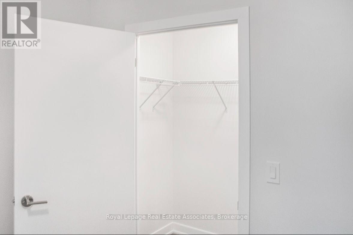 2509 - 4130 Parkside Village Drive, Mississauga, Ontario L5B 0L7 - Photo 7 - W12955770