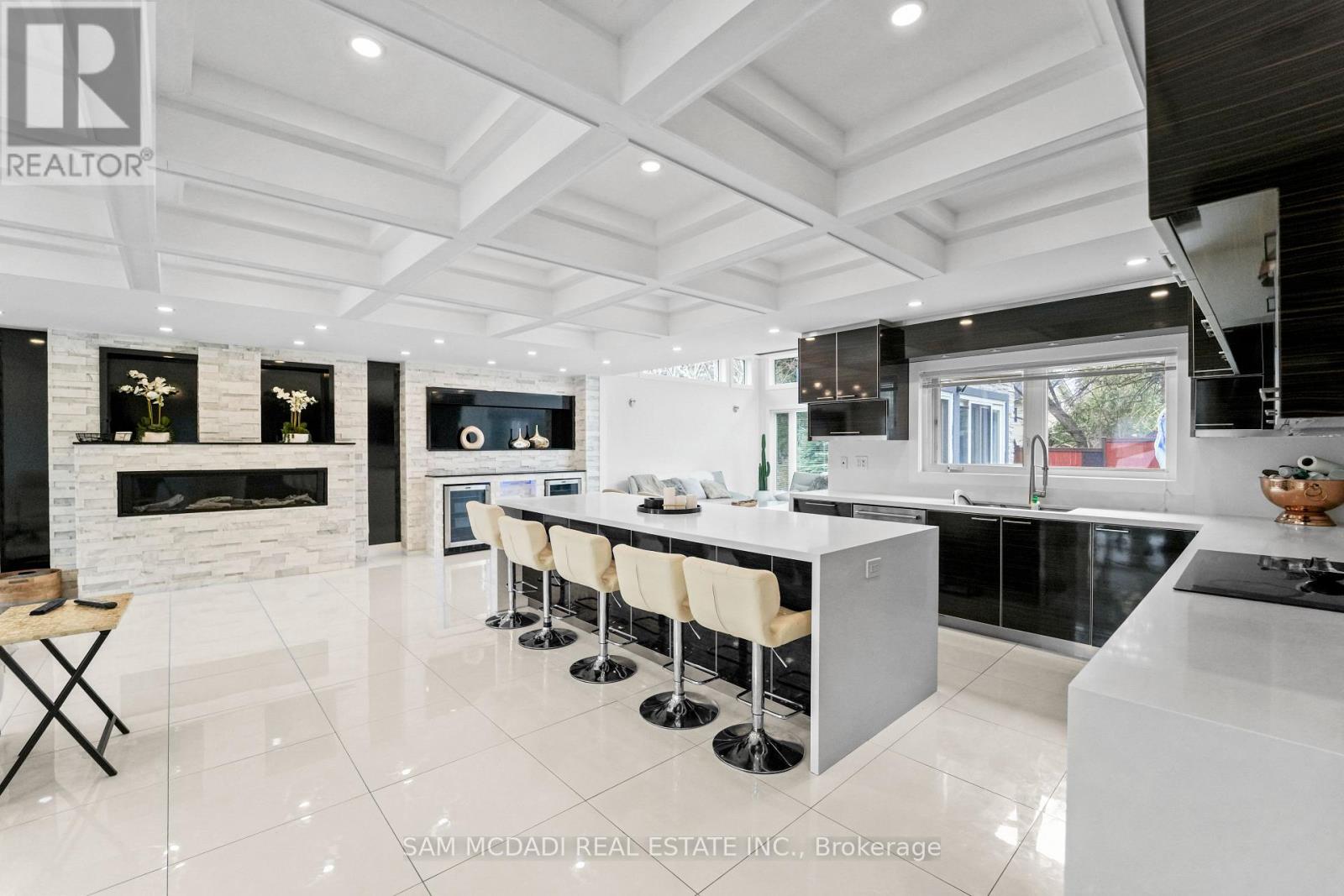 1434 Petrie Way, Mississauga, Ontario  L5J 1G5 - Photo 9 - W12955798