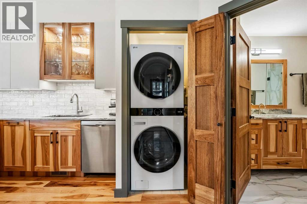 2, 817 6th Street, Canmore, Alberta  T1W 2B2 - Photo 28 - A2298112