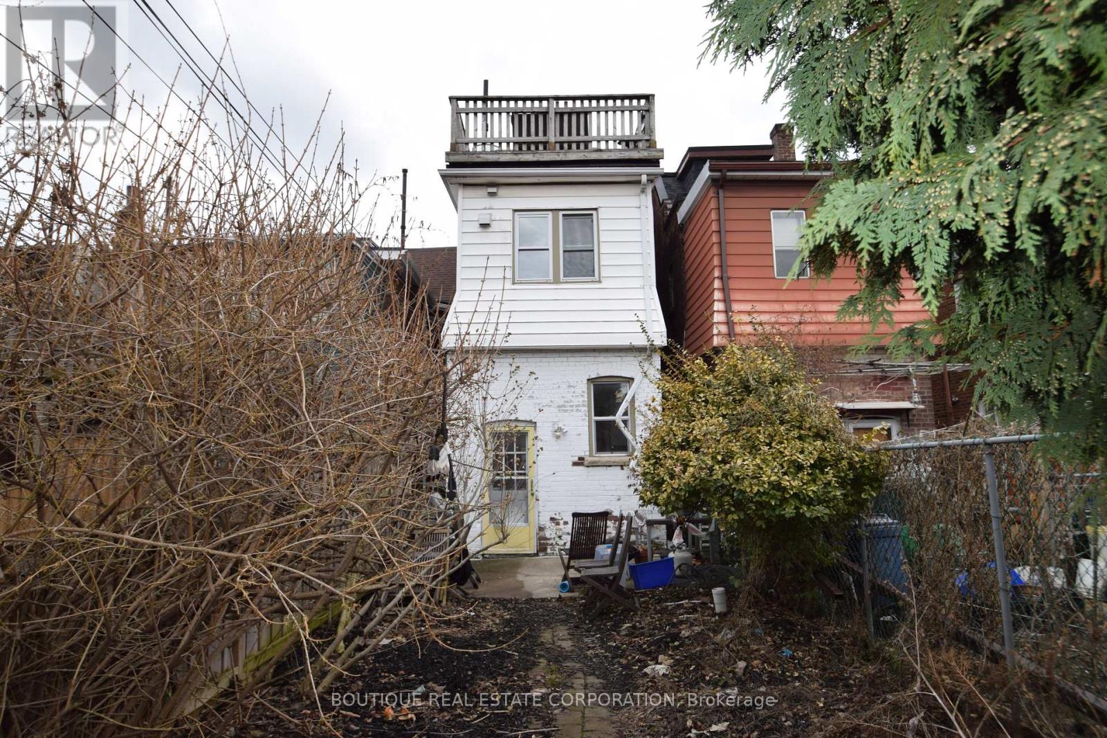 Apartment 2 - 257 Concord Avenue, Toronto, Ontario  M6H 2P4 - Photo 11 - C12610192