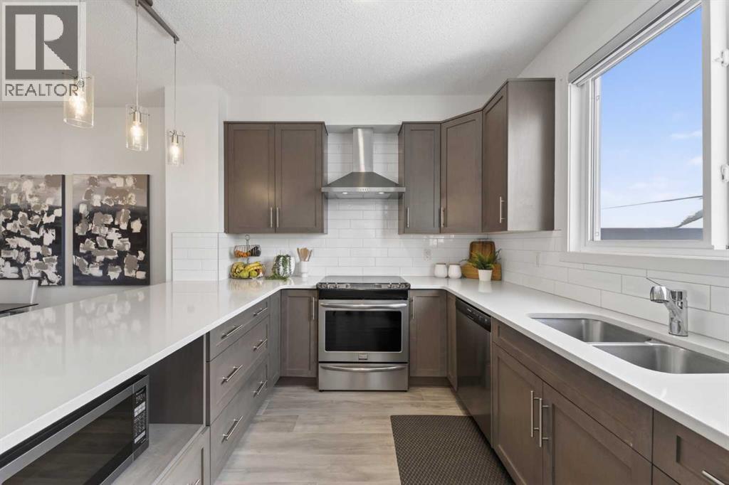 29 Carringvue Way NW, Calgary, Alberta  T3P 1K9 - Photo 12 - A2298221