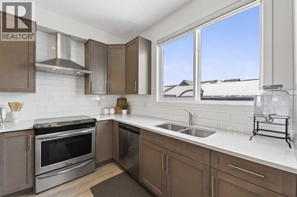 29 Carringvue Way NW, Calgary, Alberta  T3P 1K9 - Photo 13 - A2298221