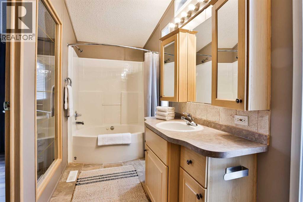 3315 31 Street S, Lethbridge, Alberta  T1K 7K3 - Photo 12 - A2298271