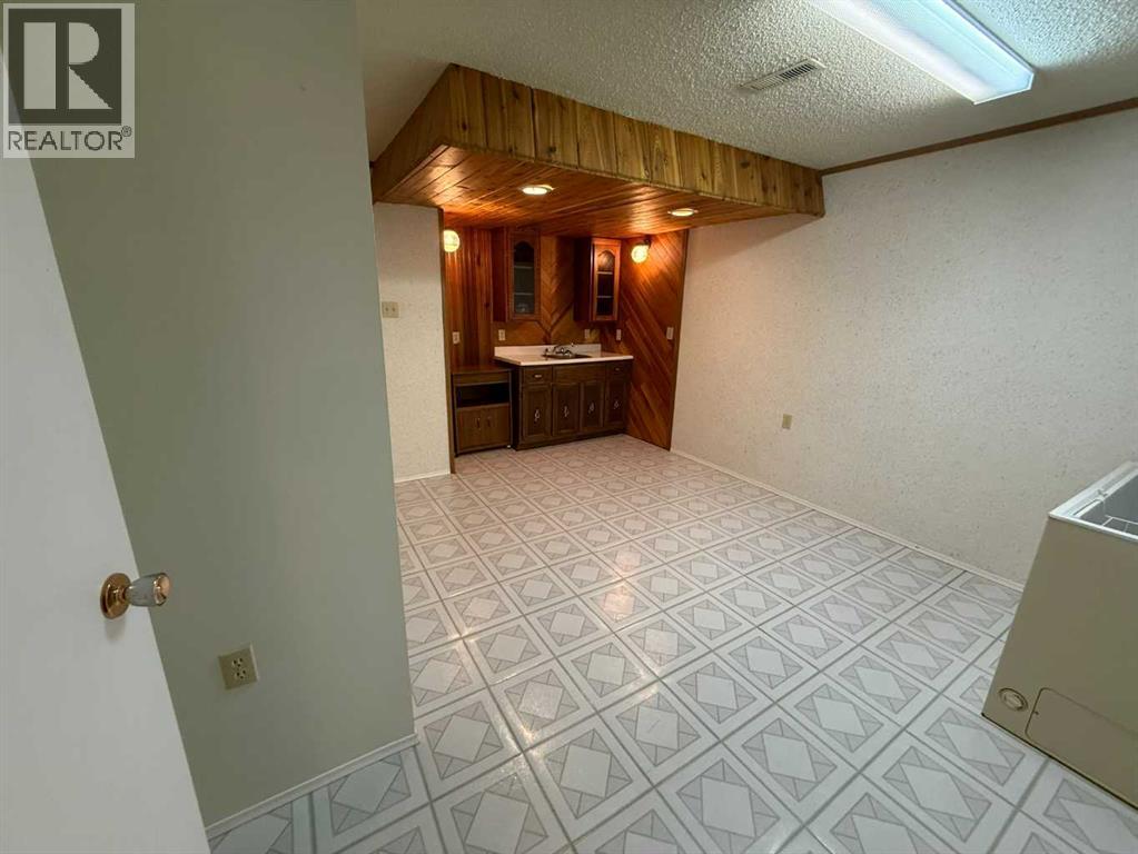 1433 53 Street, Edson, Alberta  T7E 1H2 - Photo 34 - A2290711