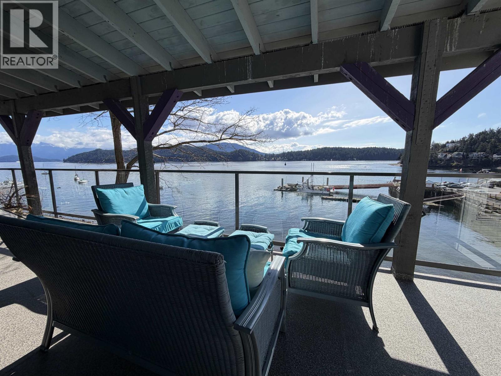 418 Marine Drive, Gibsons, British Columbia V0N 1V9 - Photo 5 - R3103355