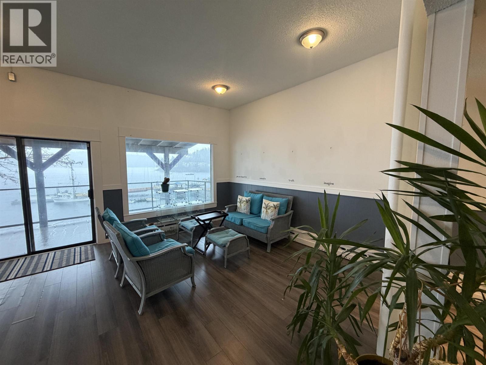 418 Marine Drive, Gibsons, British Columbia V0N 1V9 - Photo 4 - R3103355