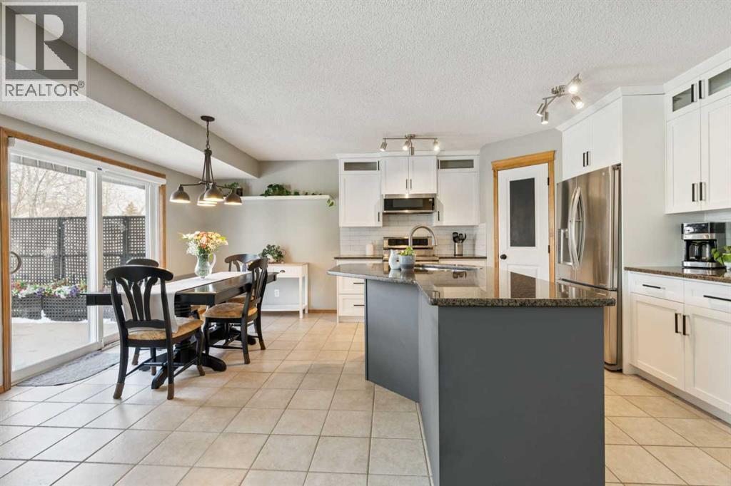 142 Cranfield Crescent Se, Calgary, Alberta  T3M 1S5 - Photo 6 - A2298534