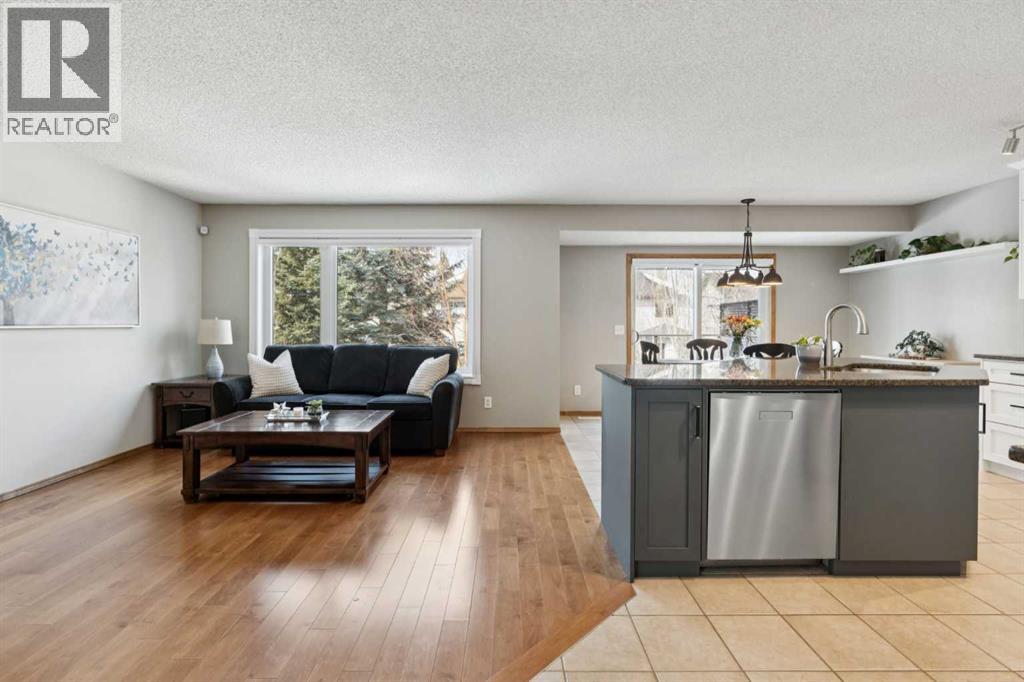 142 Cranfield Crescent Se, Calgary, Alberta  T3M 1S5 - Photo 2 - A2298534