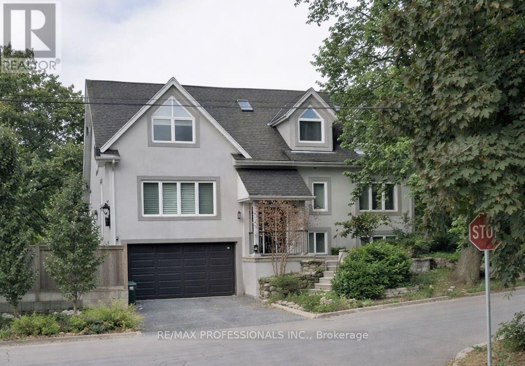 12 WALFORD ROAD, Toronto, Ontario