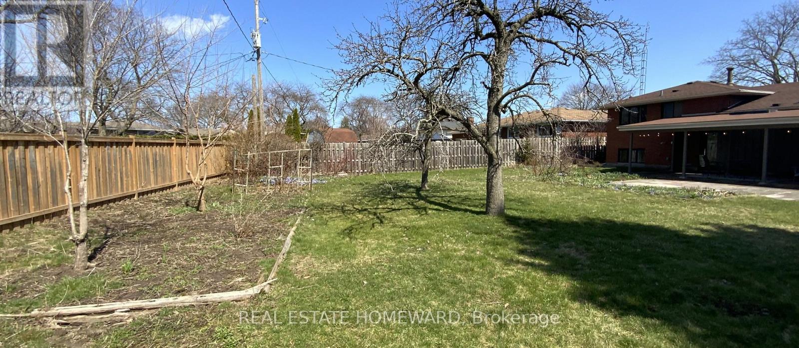 33 Strathcona Drive, St. Catharines, Ontario  L2M 2A8 - Photo 38 - X12853562