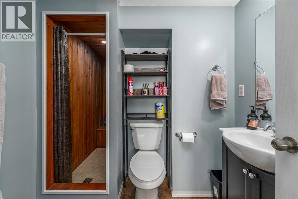 217 Bayside Place Sw, Airdrie, Alberta  T4B 2X4 - Photo 36 - A2297879