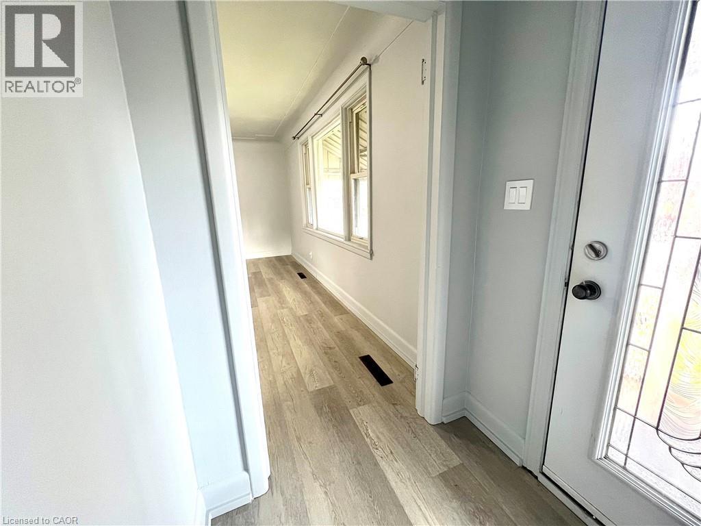 290 East 36th Street Unit# Upper, Hamilton, Ontario  L8V 3Z5 - Photo 3 - 40817571