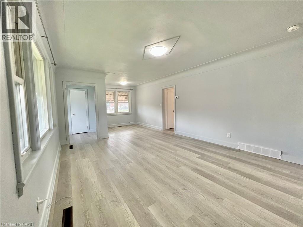 290 East 36th Street Unit# Upper, Hamilton, Ontario  L8V 3Z5 - Photo 5 - 40817571