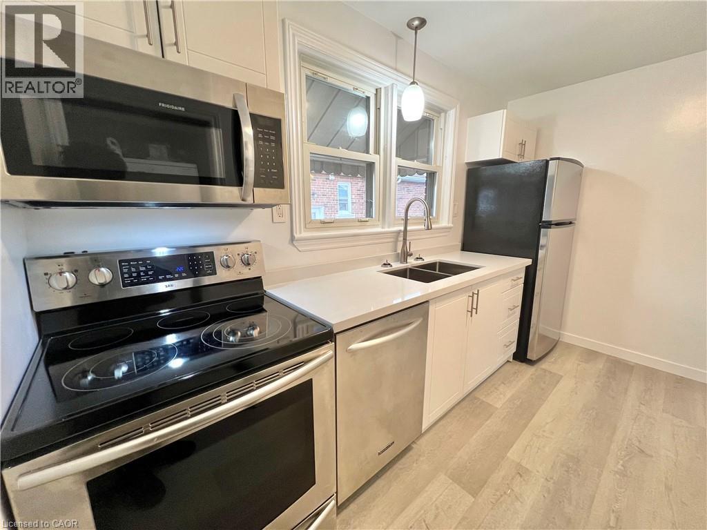 290 East 36th Street Unit# Upper, Hamilton, Ontario  L8V 3Z5 - Photo 7 - 40817571