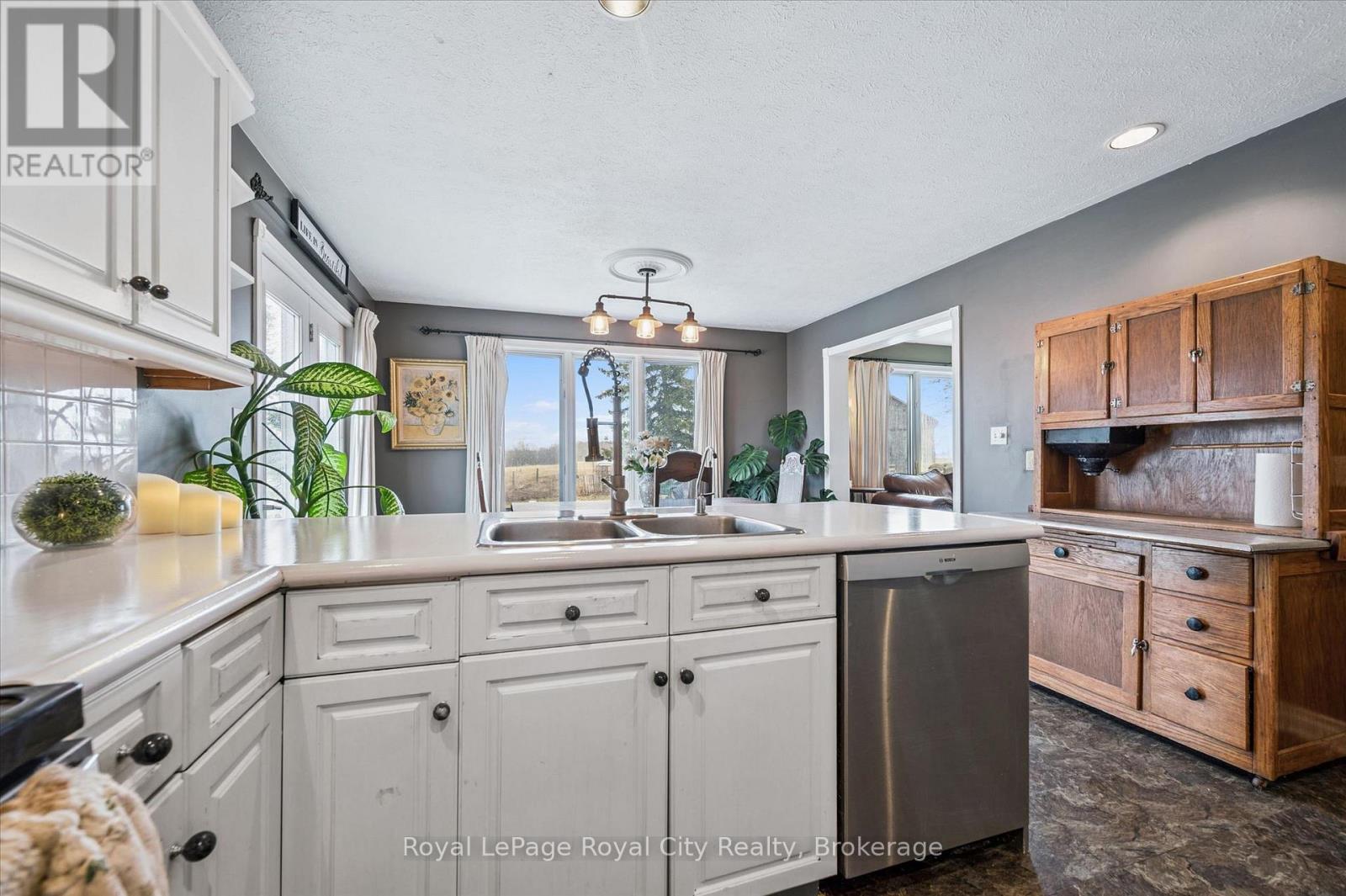 86132 Currie Line, North Huron, Ontario  N0G 2W0 - Photo 14 - X12955868