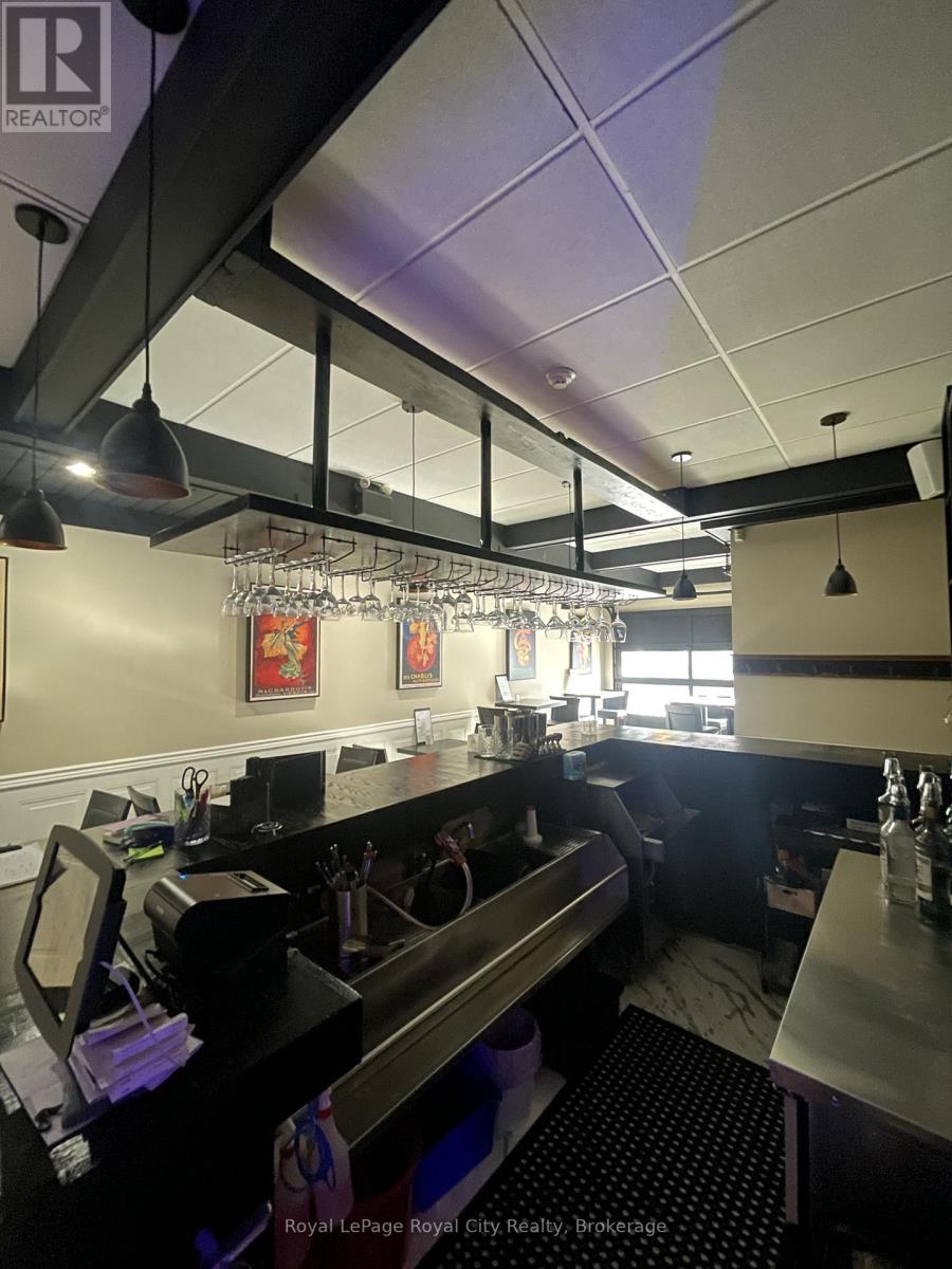 107-109 Wyndham Street N, Guelph, Ontario  N1H 4E9 - Photo 3 - X12955884