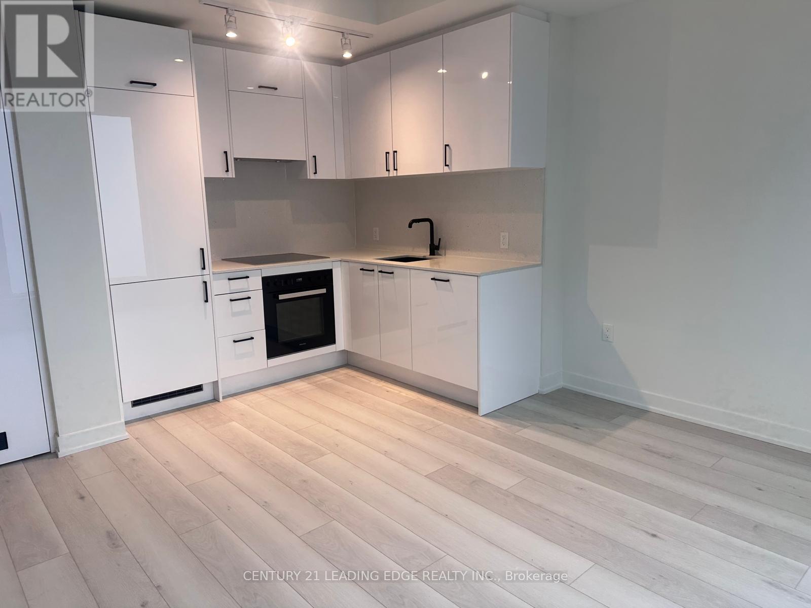3004 - 1 Quarrington Lane, Toronto, Ontario  M3C 1H7 - Photo 6 - C12955832
