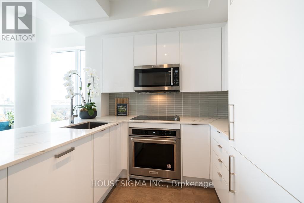 1504 - 181 Bedford Road, Toronto, Ontario  M5R 0C2 - Photo 12 - C12955850