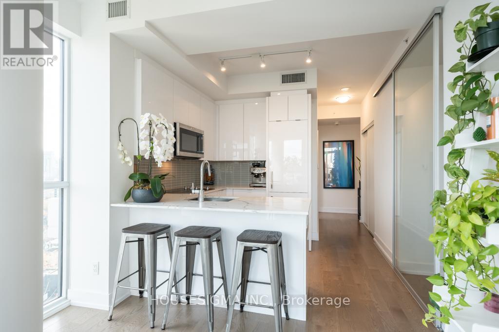 1504 - 181 Bedford Road, Toronto, Ontario  M5R 0C2 - Photo 14 - C12955850