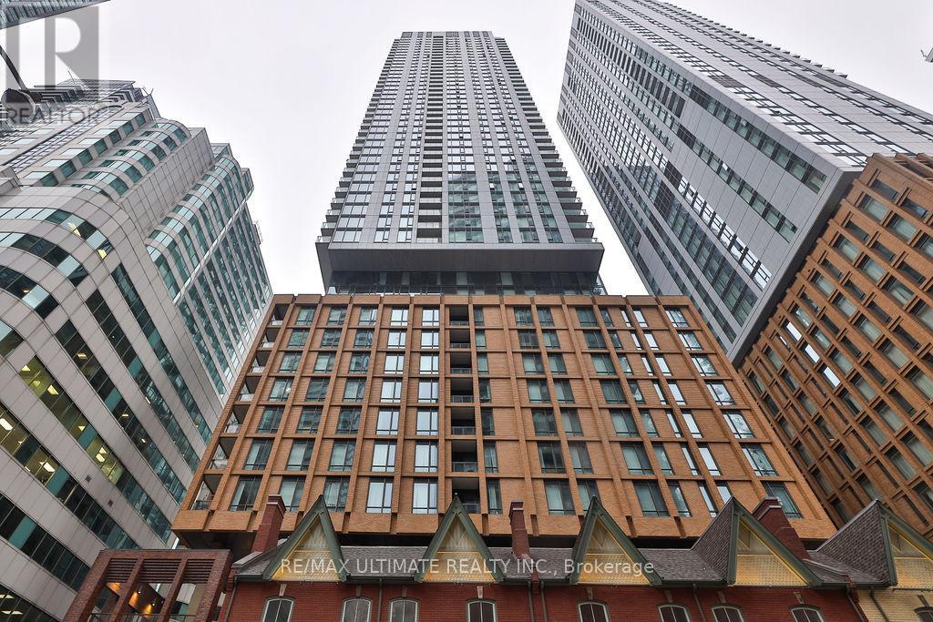 515 - 8 WIDMER STREET, Toronto, Ontario